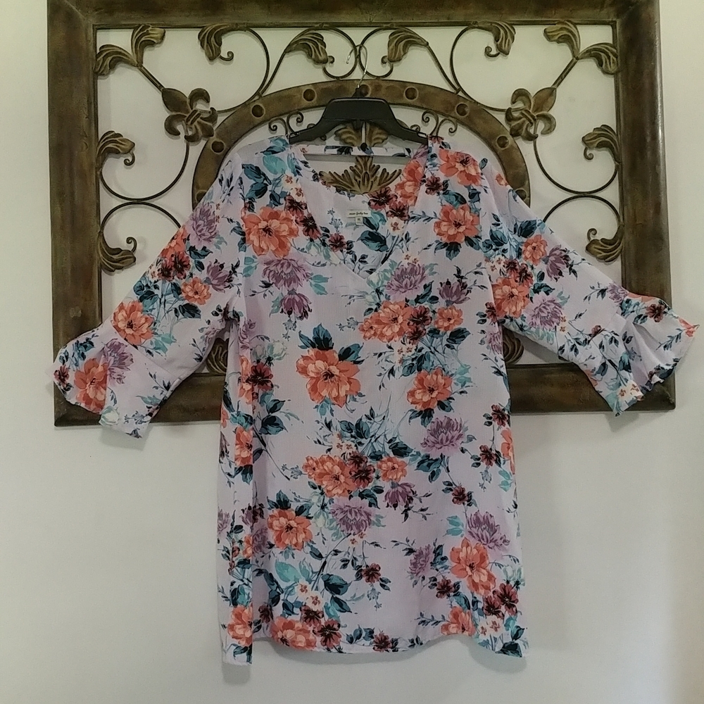 Women "Seven Forty Two" Blouse